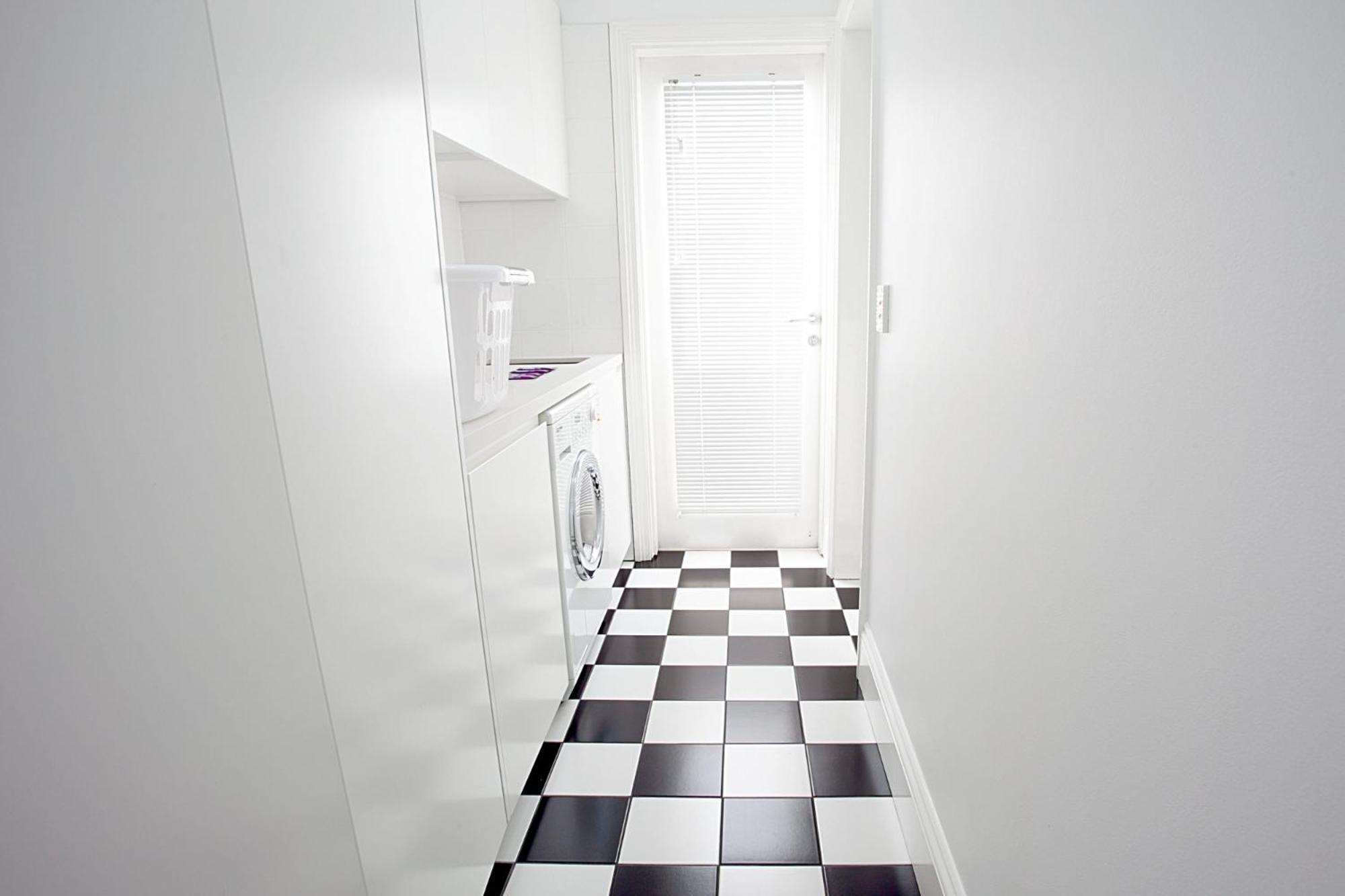 Chic And Characterful